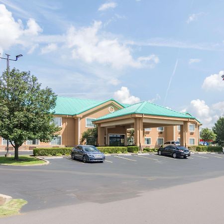 Quality Inn & Suites Alma - Fort Smith Northeast Exterior foto