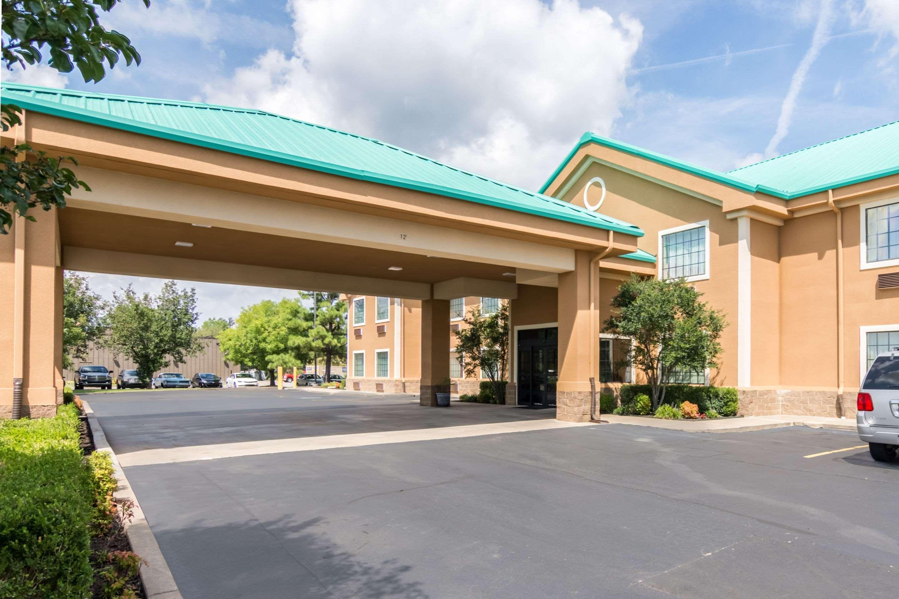 Quality Inn & Suites Of Alma - Northeast From Fort Smith Exterior foto